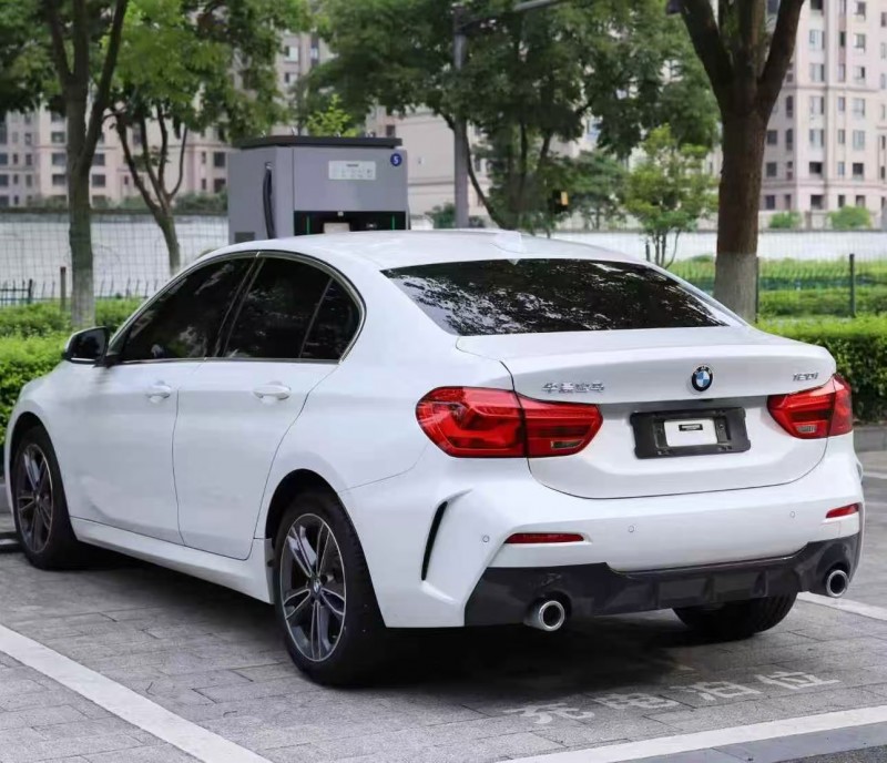 佛山23年宝马1系8