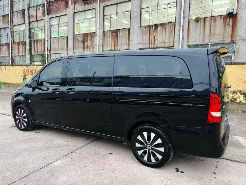 莱芜23年奔驰威霆7