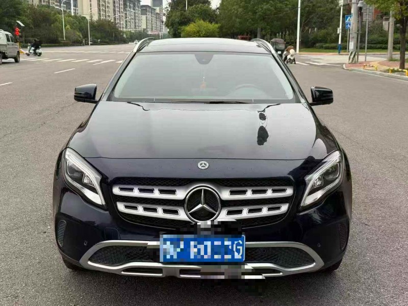 淮南17年奔驰GLA1