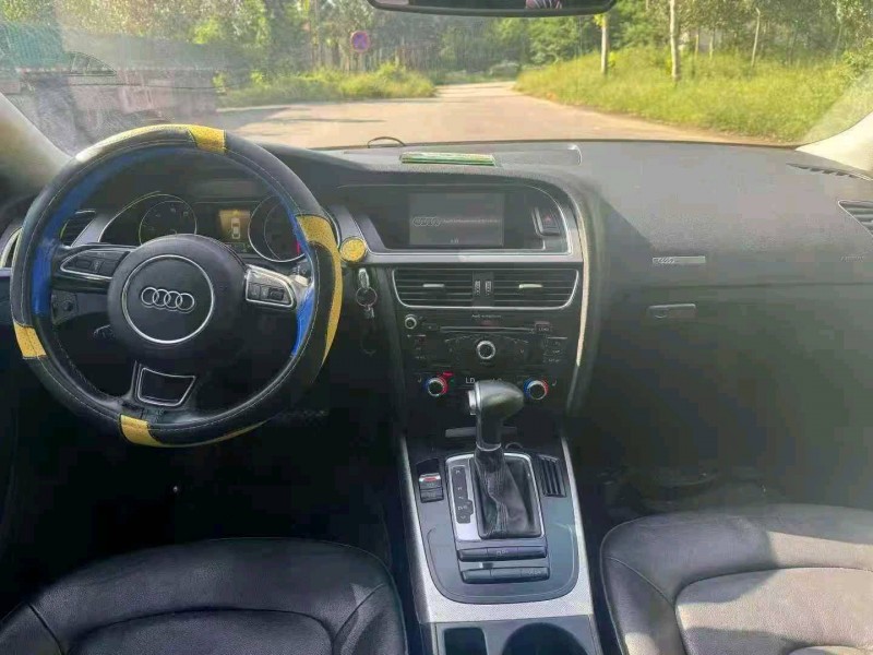 济宁13年奥迪A56