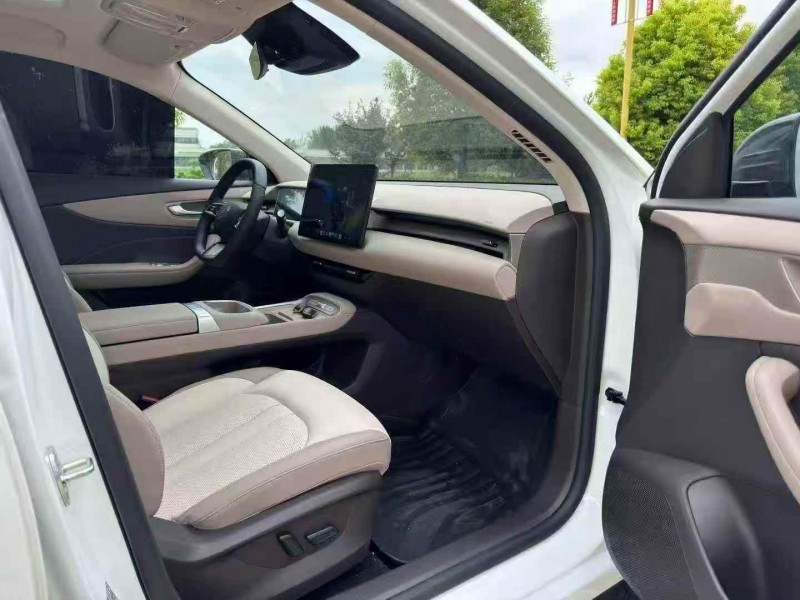 盐城25年名爵es56