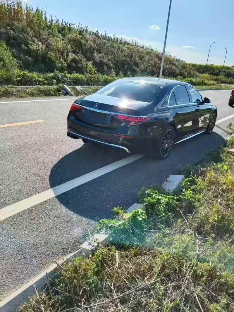 平顶山23年奔驰S8