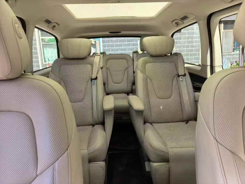 双鸭山19年奔驰V5