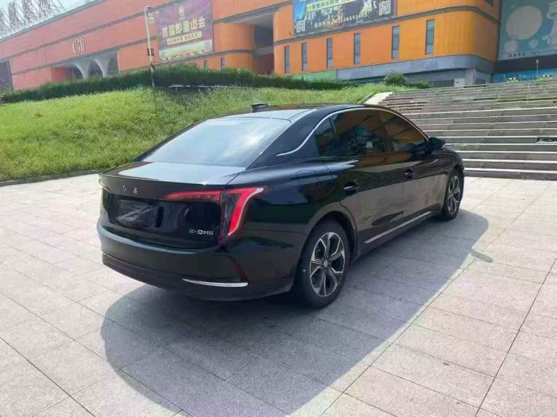 枣庄23年红旗E-QM57