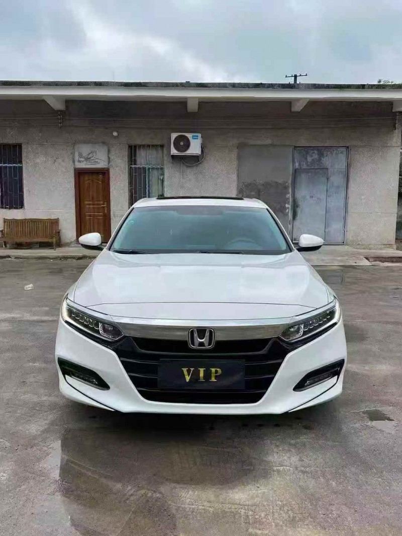 株洲18年本田雅阁1