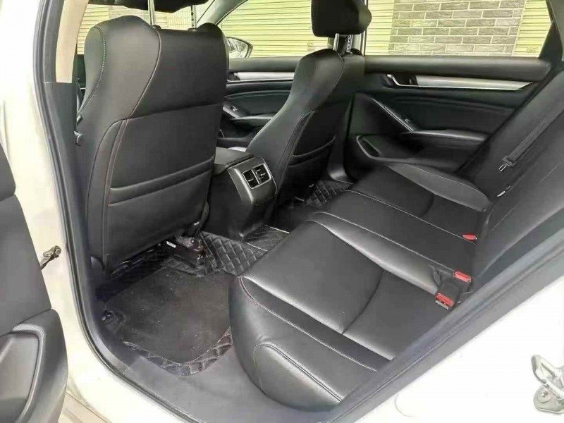 株洲18年本田雅阁6