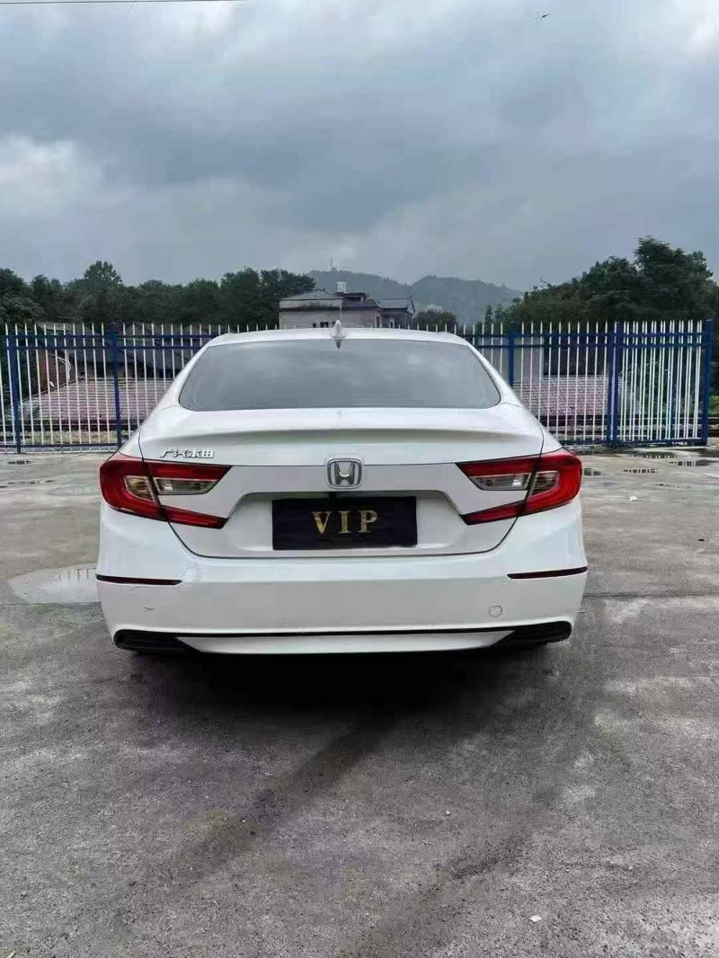 株洲18年本田雅阁7