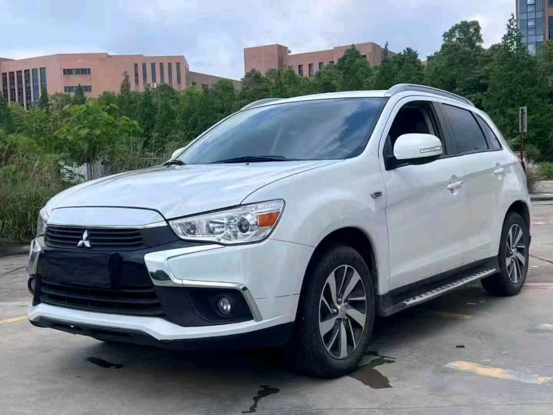 郴州19年三菱劲炫8