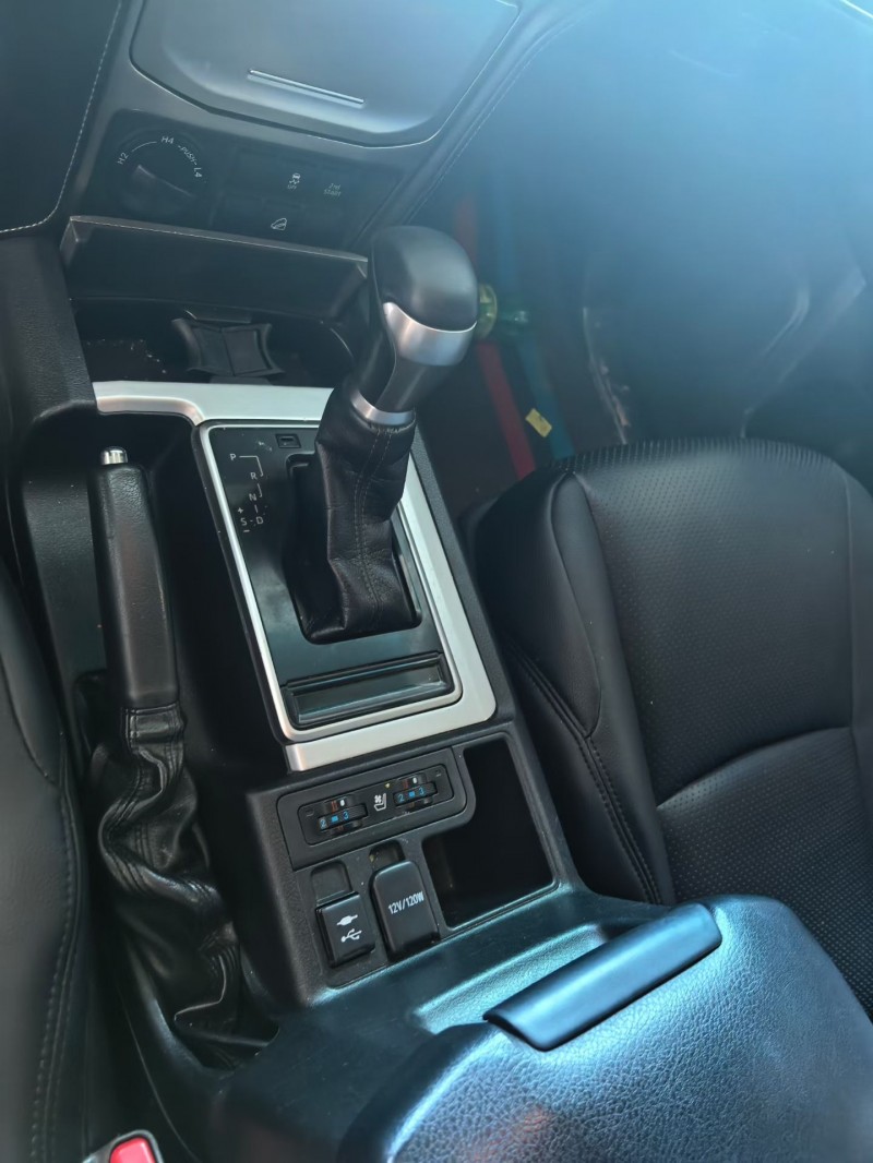 新余18年丰田普拉多6