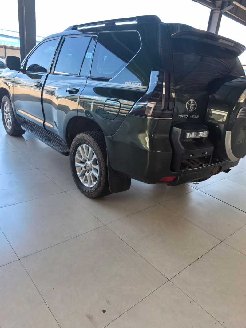 新余18年丰田普拉多7