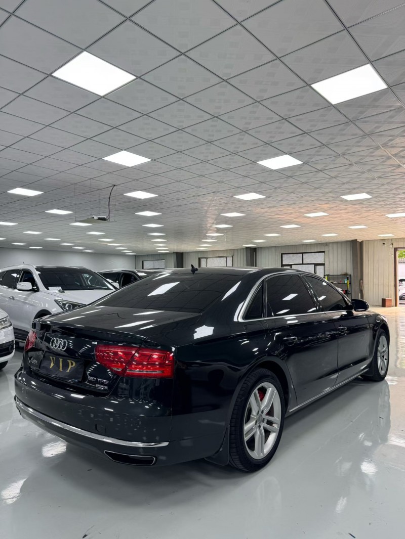 廊坊11年奥迪A8L6