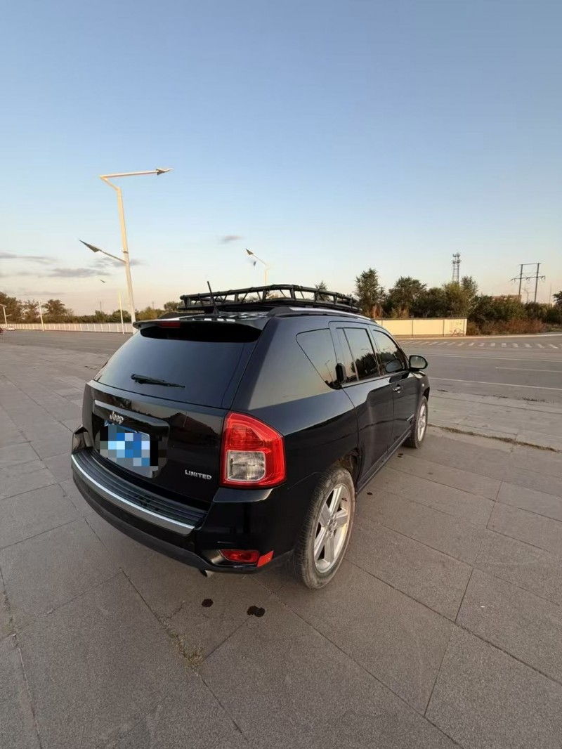 呼和浩特12年Jeep指南者8