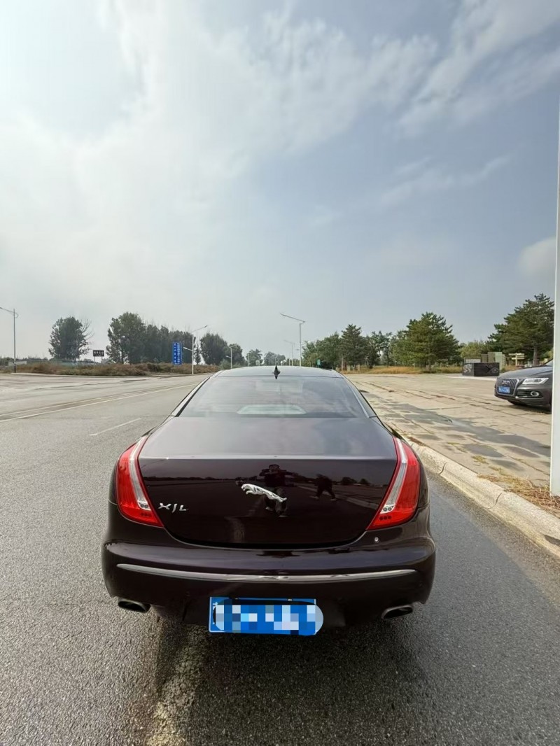 呼和浩特15年捷豹XJL9