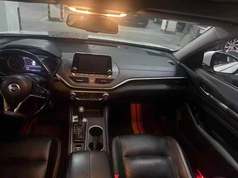 岳阳20年日产天籁5