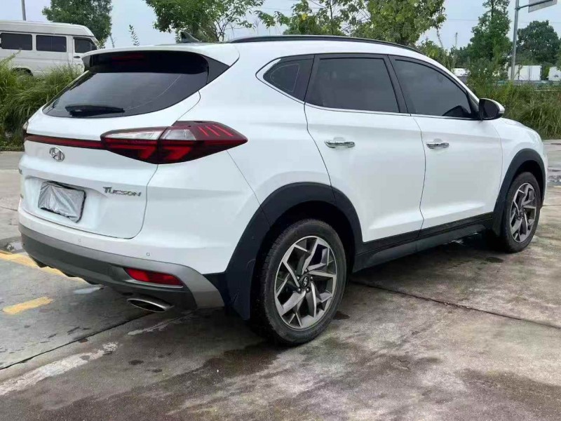 邵阳19年现代途胜8