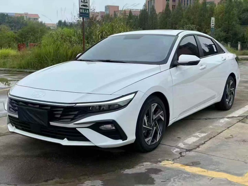 岳阳25年现代伊兰特2