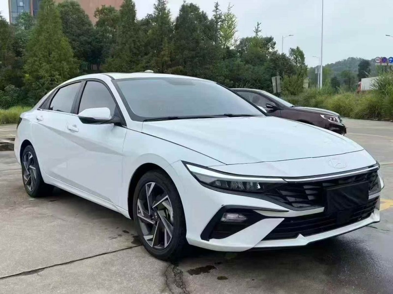 岳阳25年现代伊兰特3