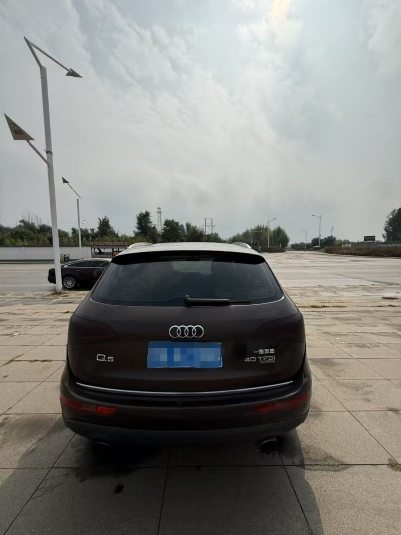 呼和浩特16年奥迪Q57