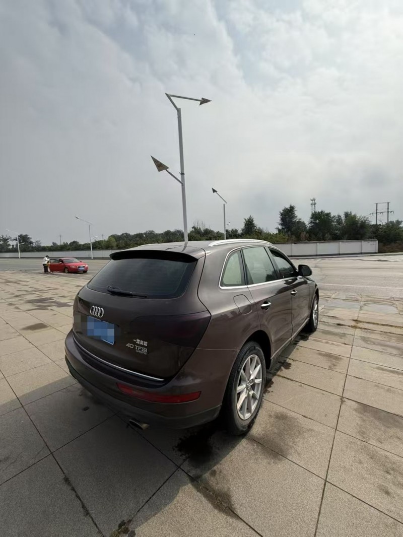 呼和浩特16年奥迪Q58