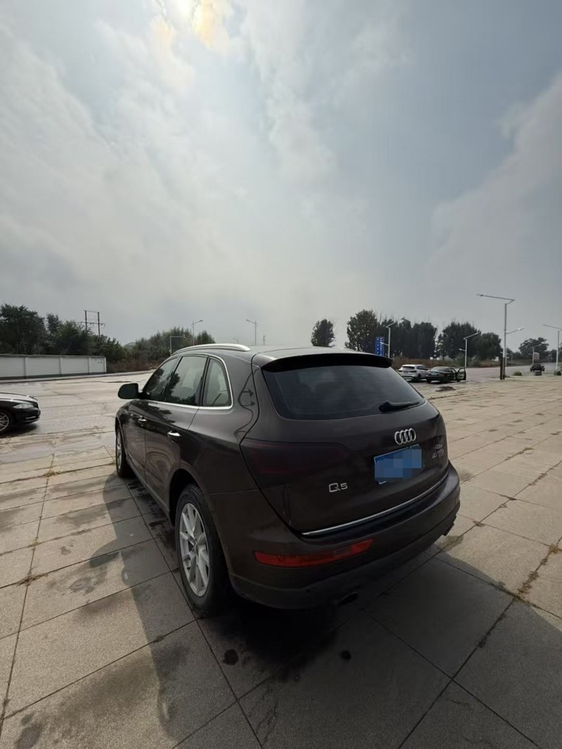 呼和浩特16年奥迪Q59