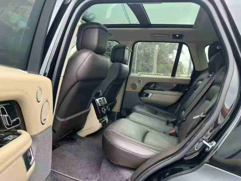 重庆20年路虎揽胜行政4