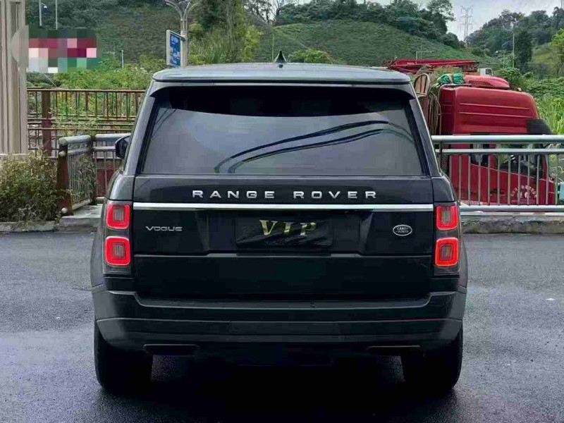 重庆20年路虎揽胜行政9