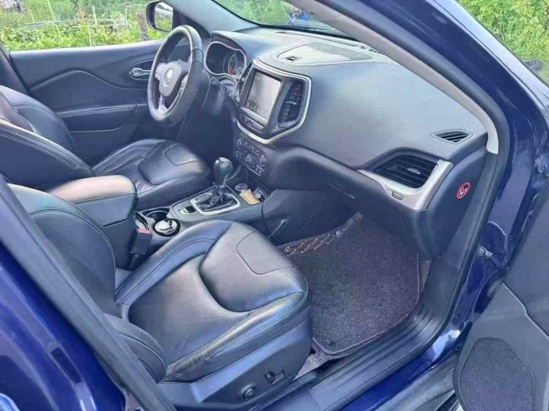 宁波18年Jeep自由光4