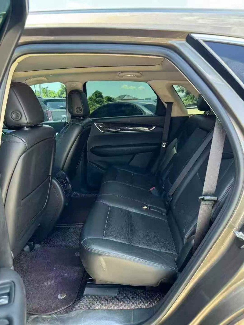 湘潭16年凯迪拉克XT57