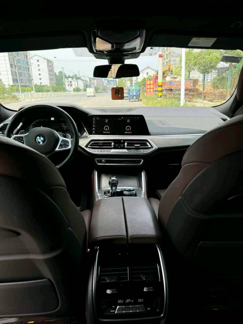 邵阳20年宝马X64