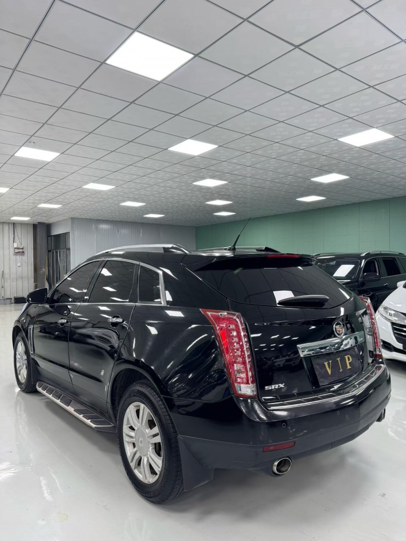 廊坊16年凯迪拉克SRX4