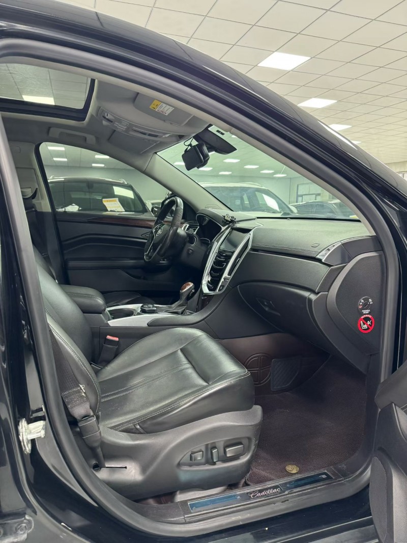 廊坊16年凯迪拉克SRX7