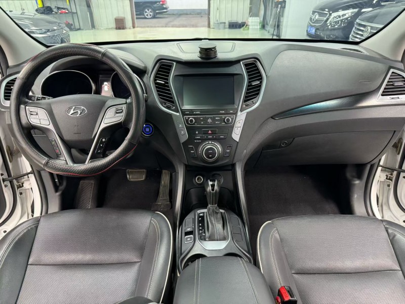 廊坊18年现代全新胜达9