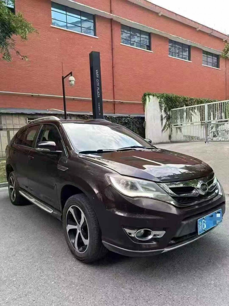 泸州16年比亚迪S73