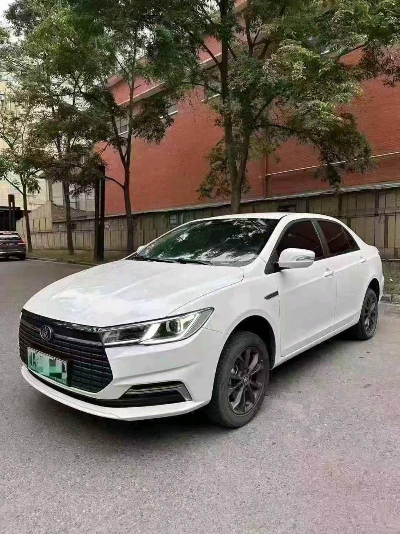 泸州23年比亚迪秦2