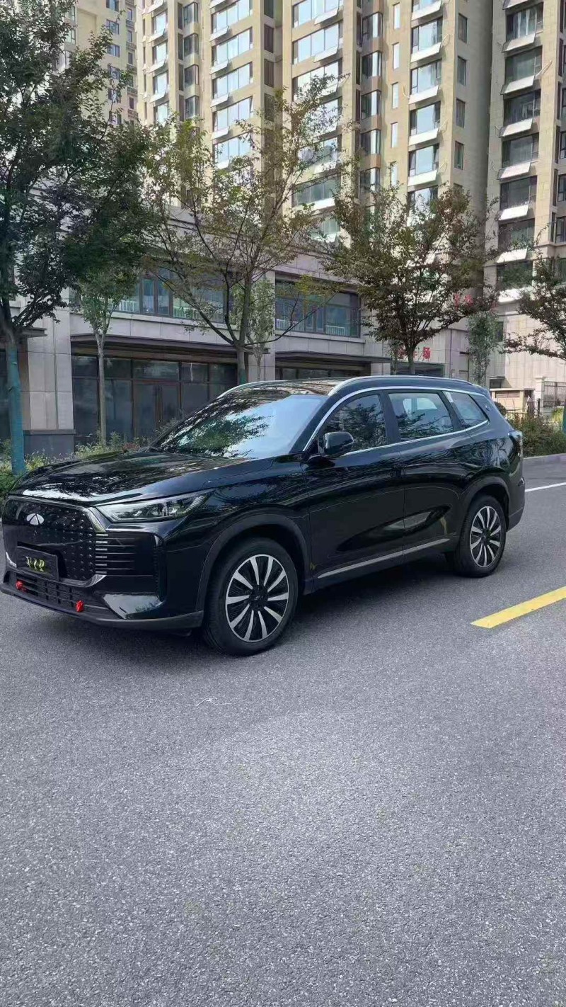 青岛25年奇瑞风云3