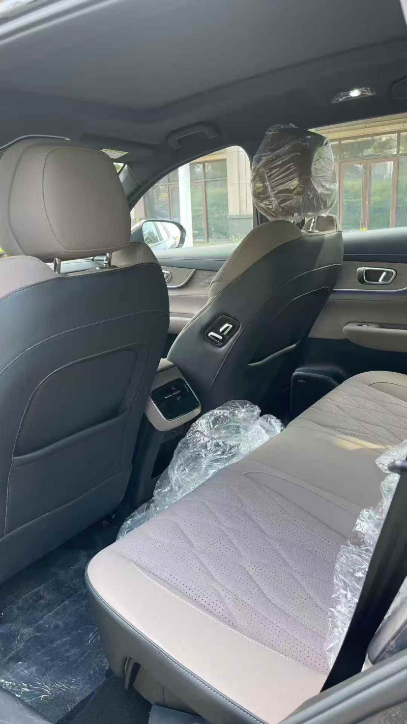 青岛25年奇瑞风云6