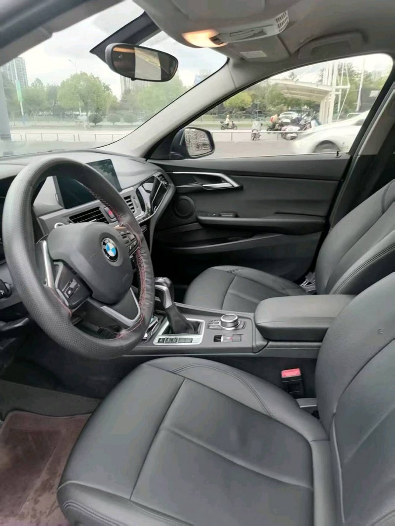 金华19年宝马1系4