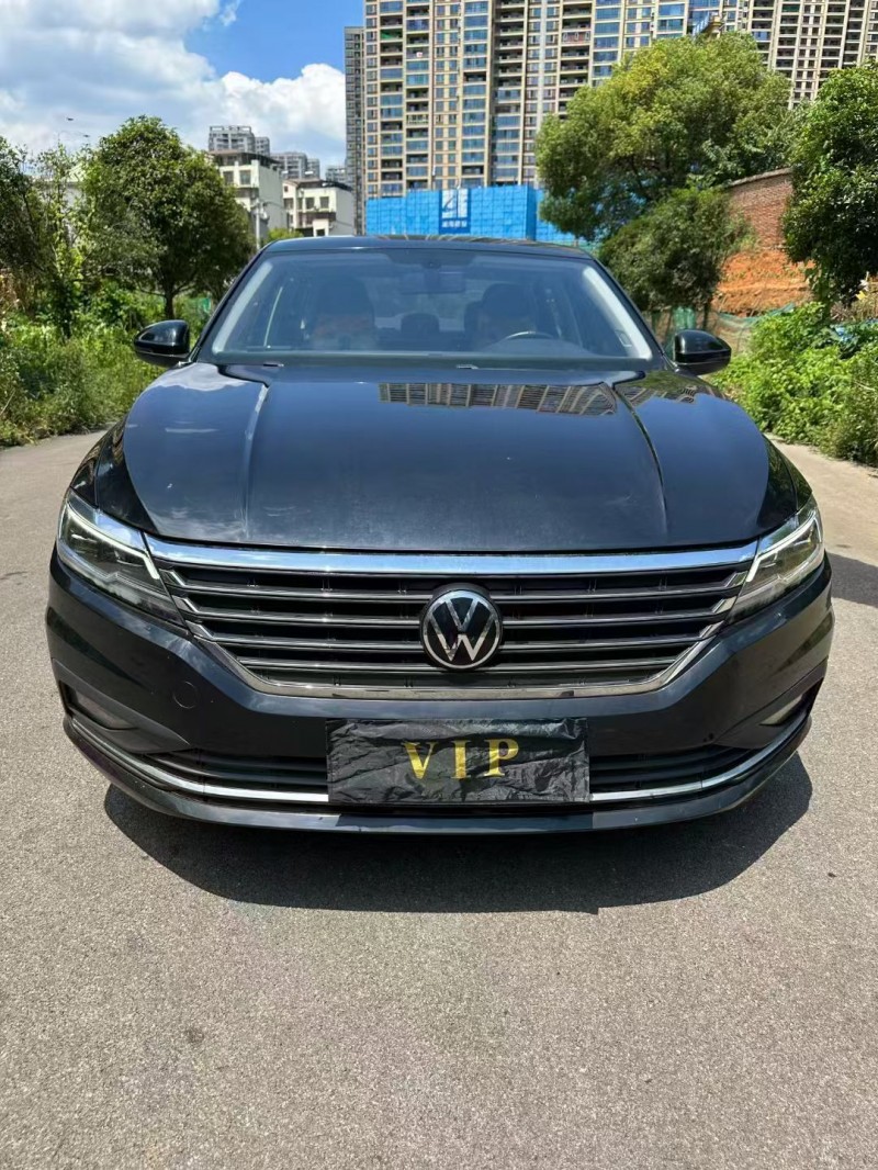 娄底22年大众朗逸1