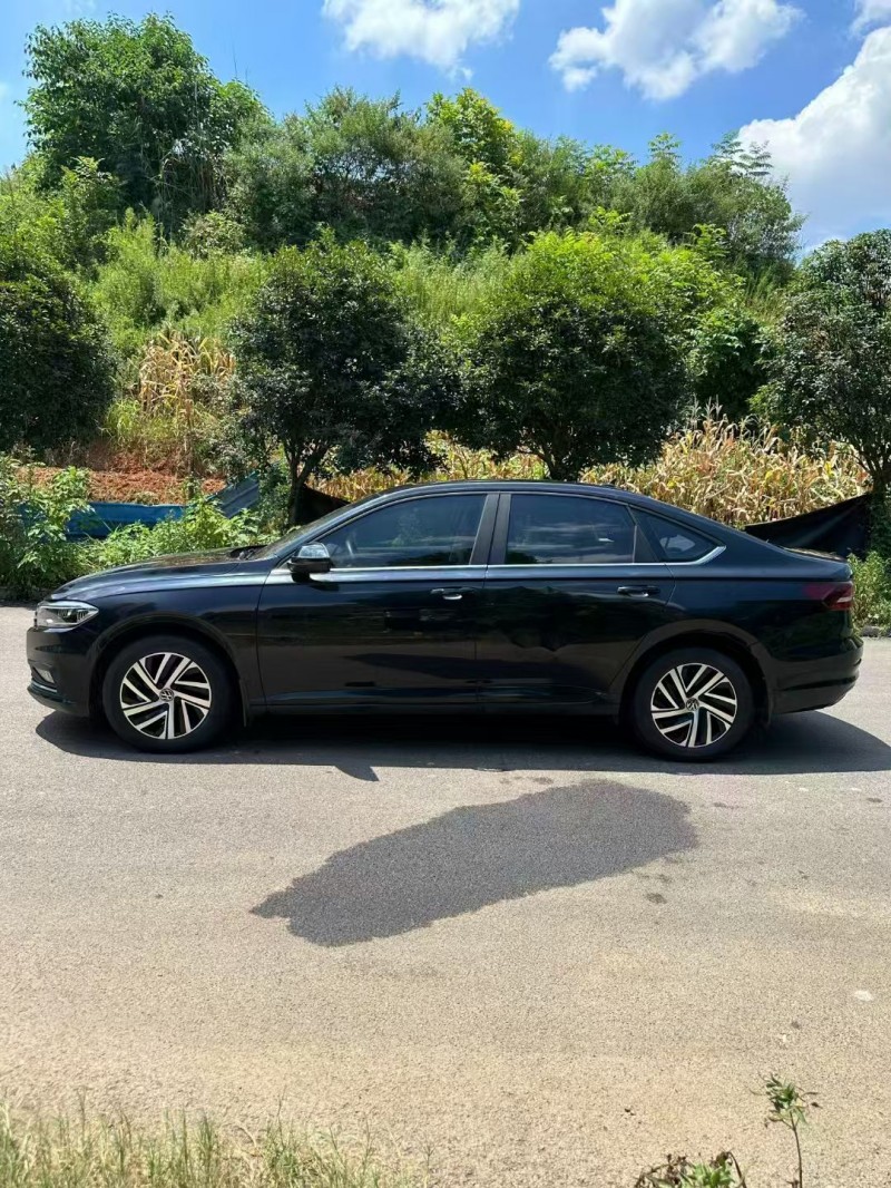 娄底22年大众朗逸2