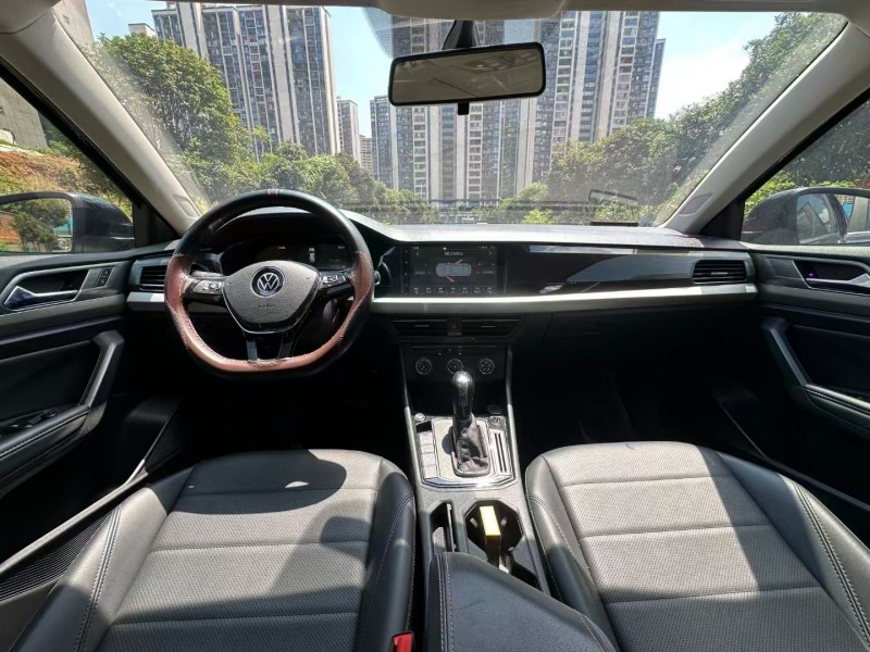 娄底22年大众朗逸3