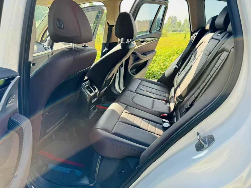 东营19年宝马X36