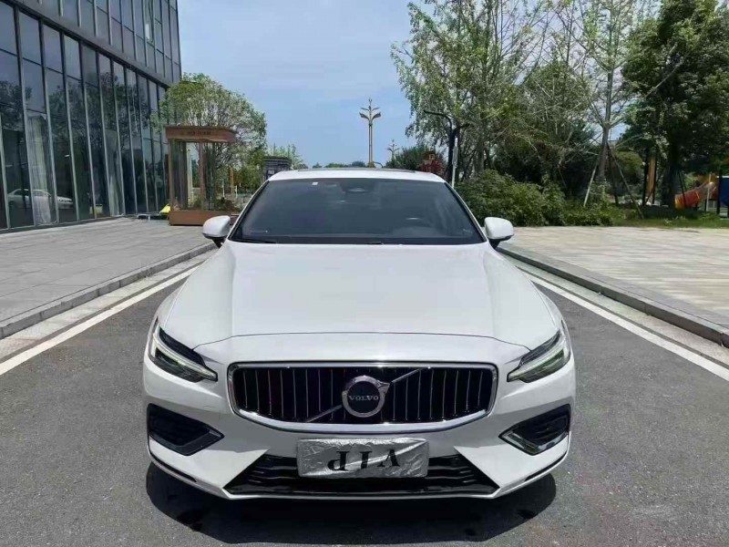 吉安23年沃尔沃S60L1