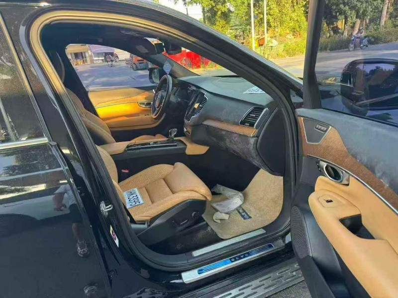 重庆17年沃尔沃XC905