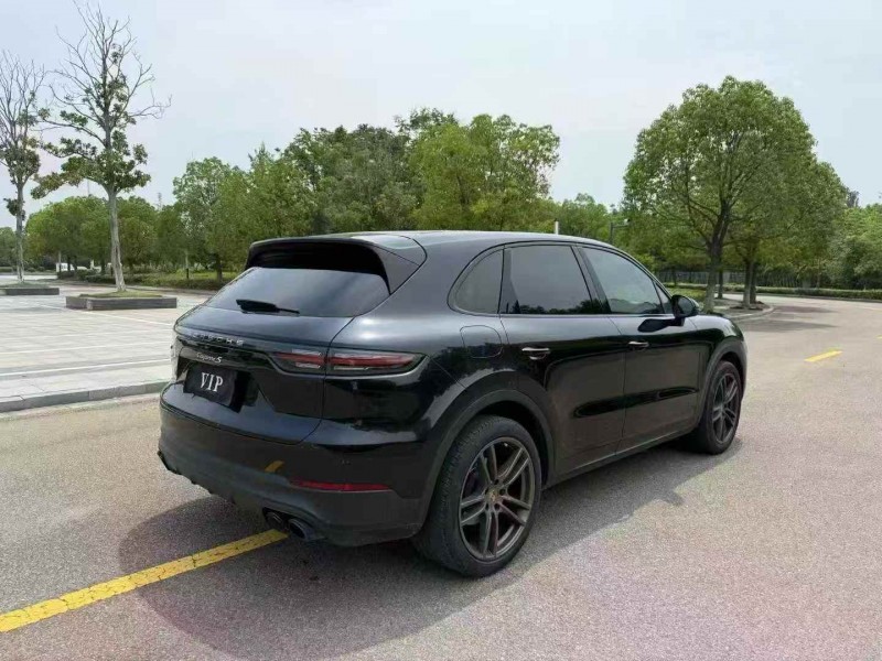 苏州19年保时捷卡宴7