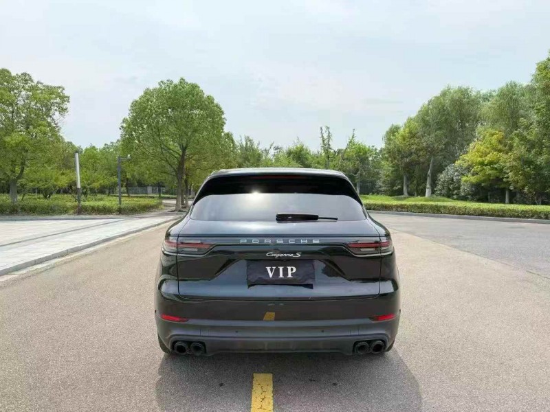 苏州19年保时捷卡宴9