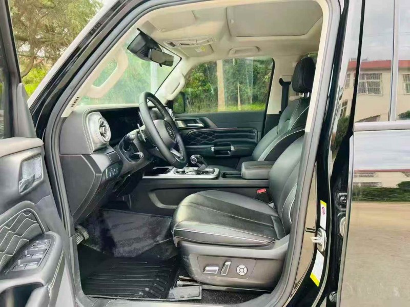 青岛22年长城汽车坦克5