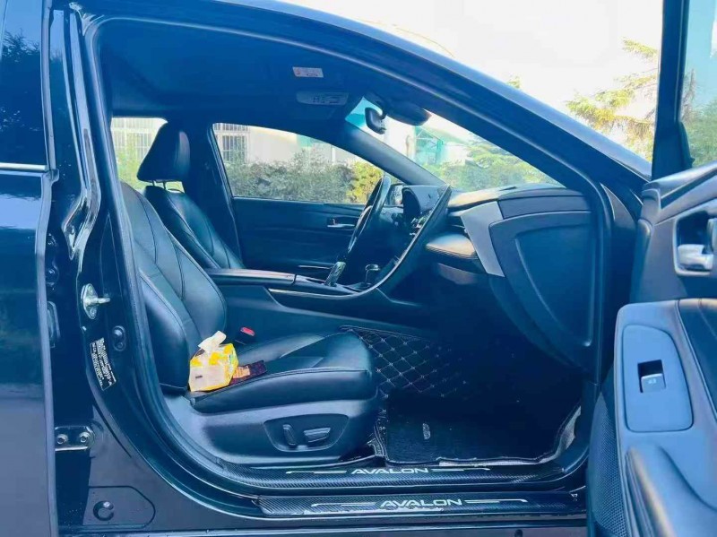 烟台19年丰田亚洲龙5