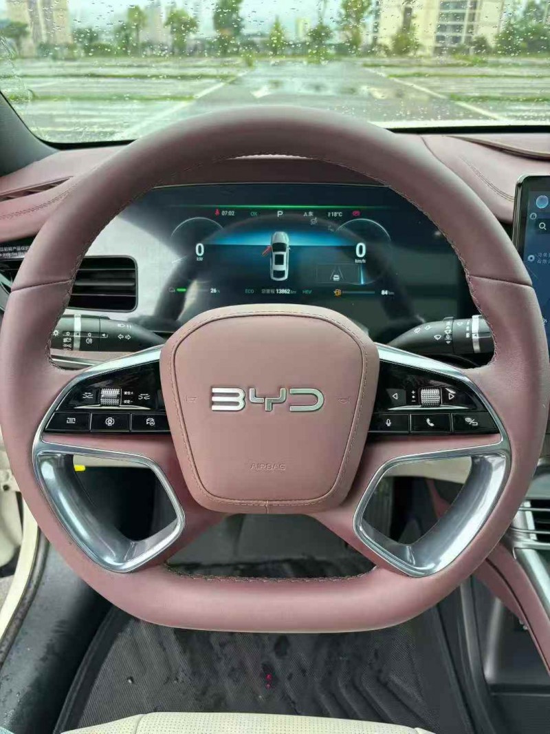 宜昌24年比亚迪海豹4