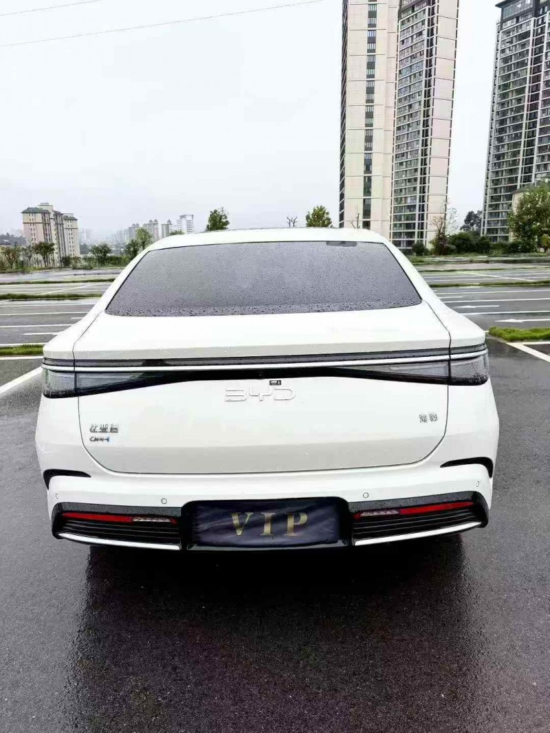 宜昌24年比亚迪海豹9