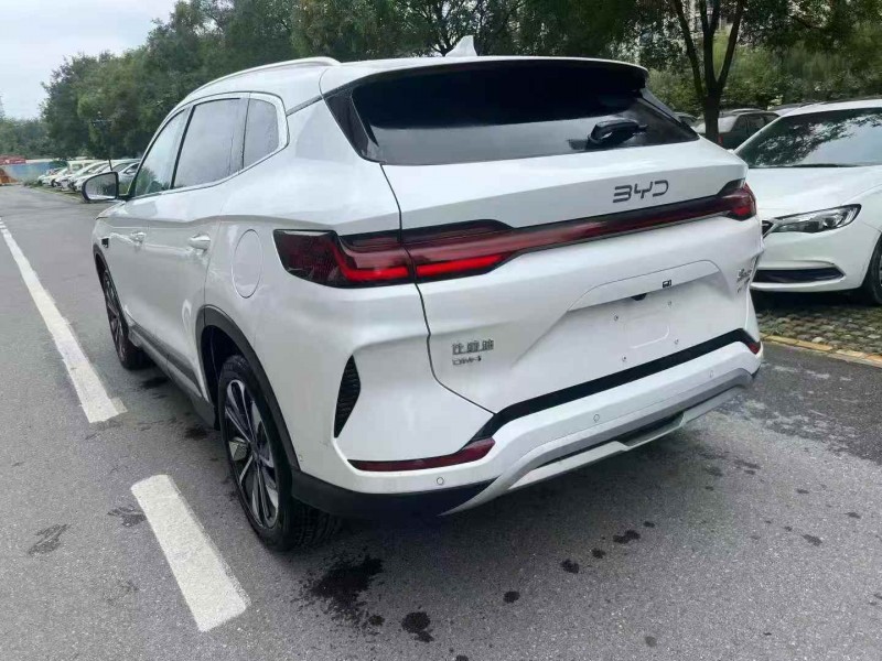 安阳25年比亚迪宋8